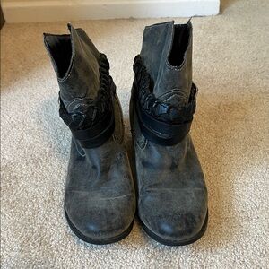 Nicole Distressed Black and Gray Ankle Boots